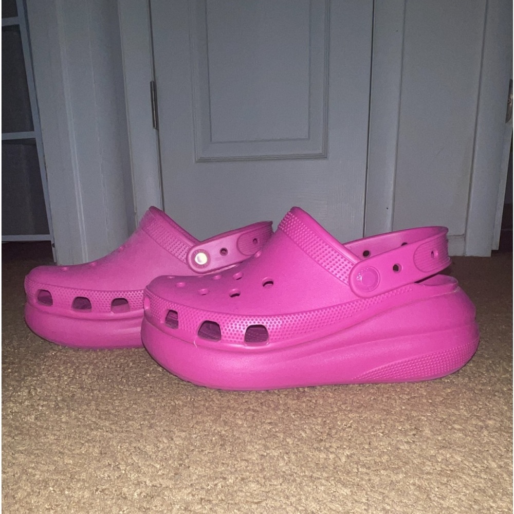 PLATFORM CROCS